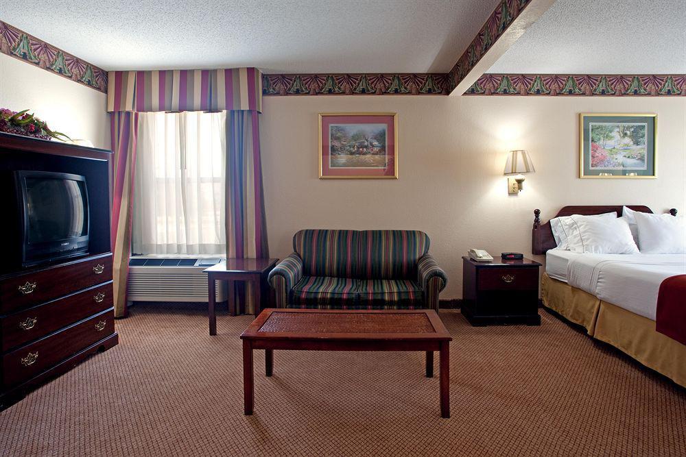 Quality Inn & Suites Clemmons I-40 Quarto foto